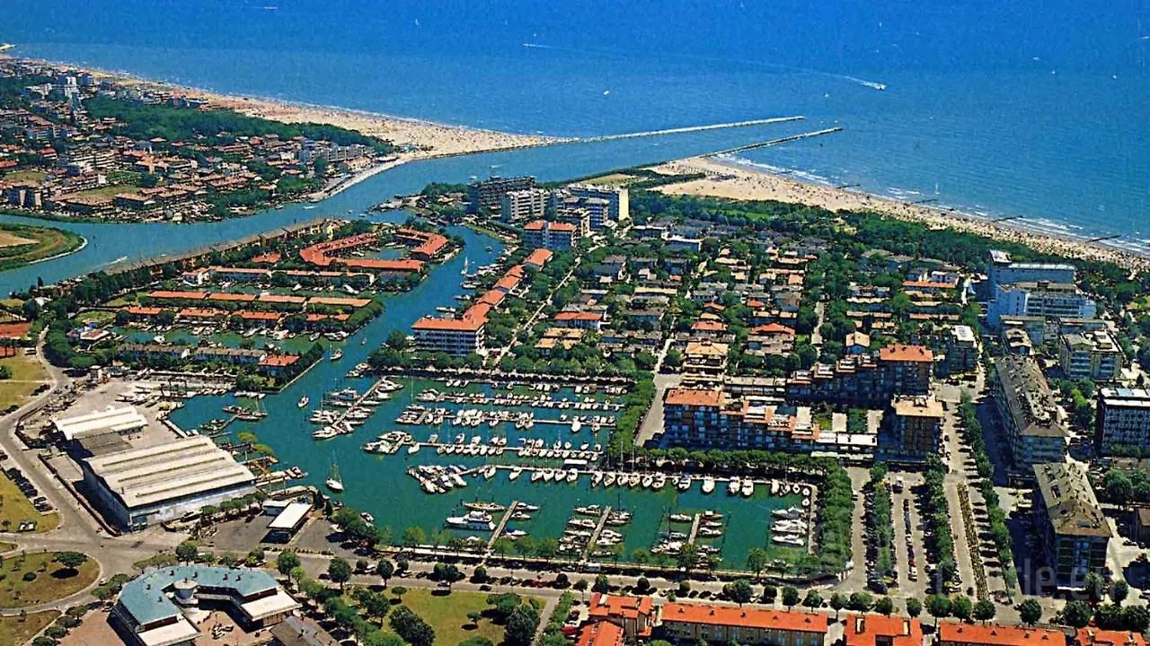 Great Studio In A Great Location-Beahost Rentals Porto Santa Margherita di Caorle 0*,  Italy